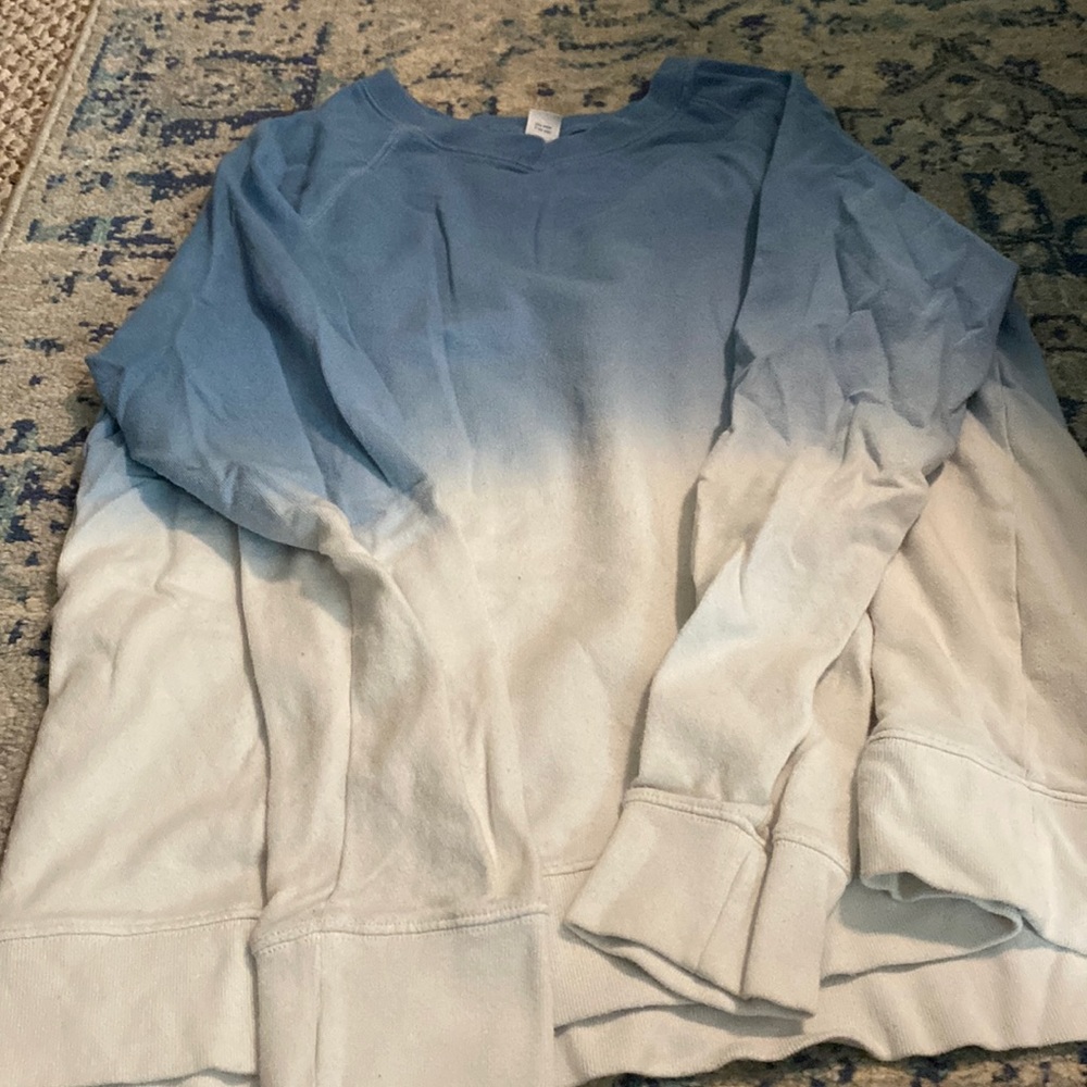 Women’s old navy sweatshirt size large